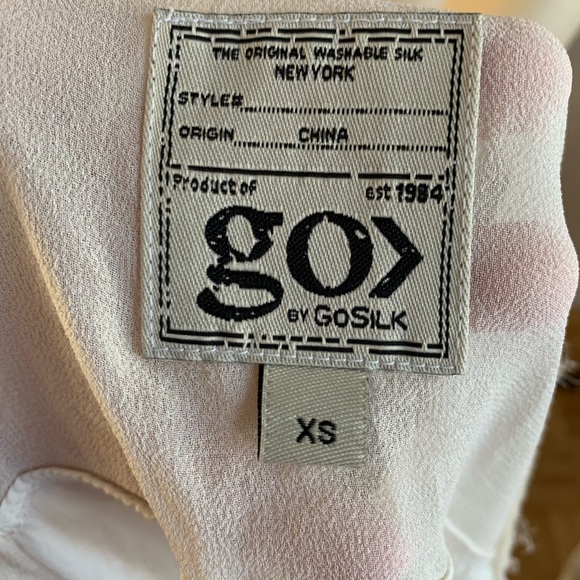 Silk white top - Picture 6 of 7